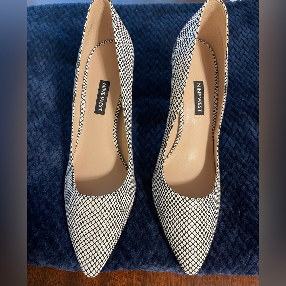 Nine West heels, Size 9, Black/White, Almost new condition